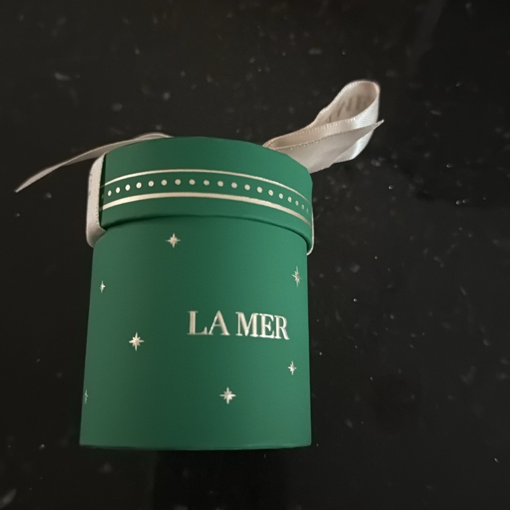 La Mer Green gift box with Ribbon /Empty